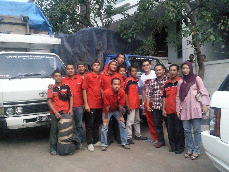 rezky_aditya_pindah_rumah